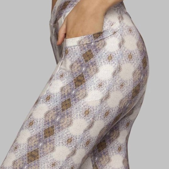 Wolven threads Crossover Pocket Legging - Picture 7 of 7